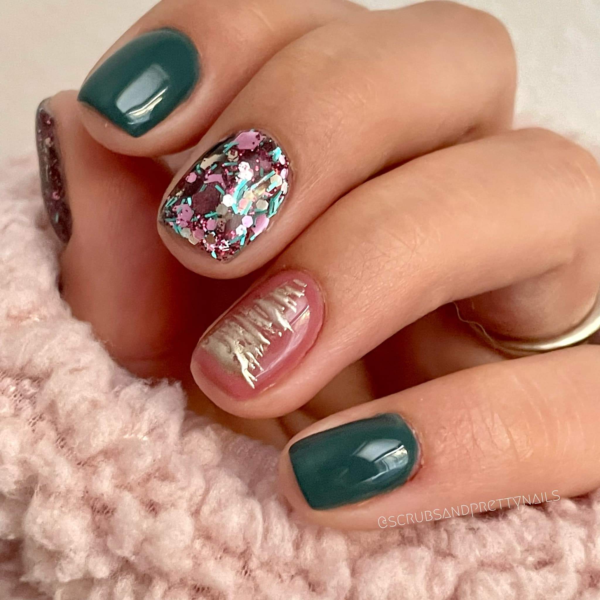 Visions of Sugar Plums - Glitter Dip Powder