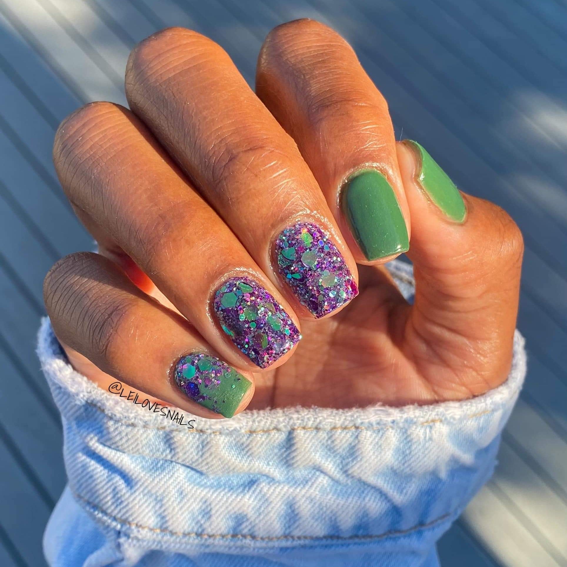 Hallucinate - Glitter Dip Powder