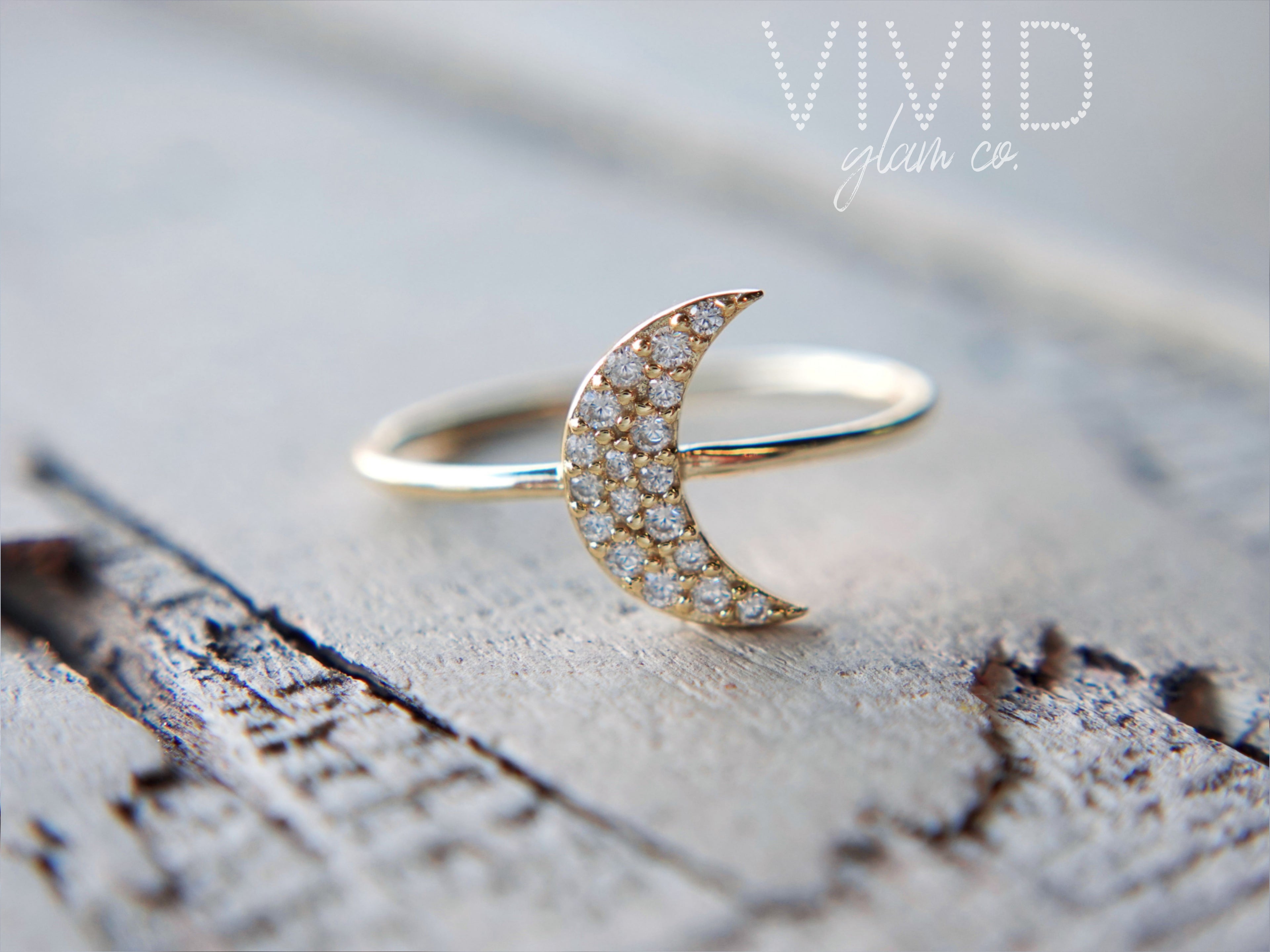 Crescent Moon Ring (925)