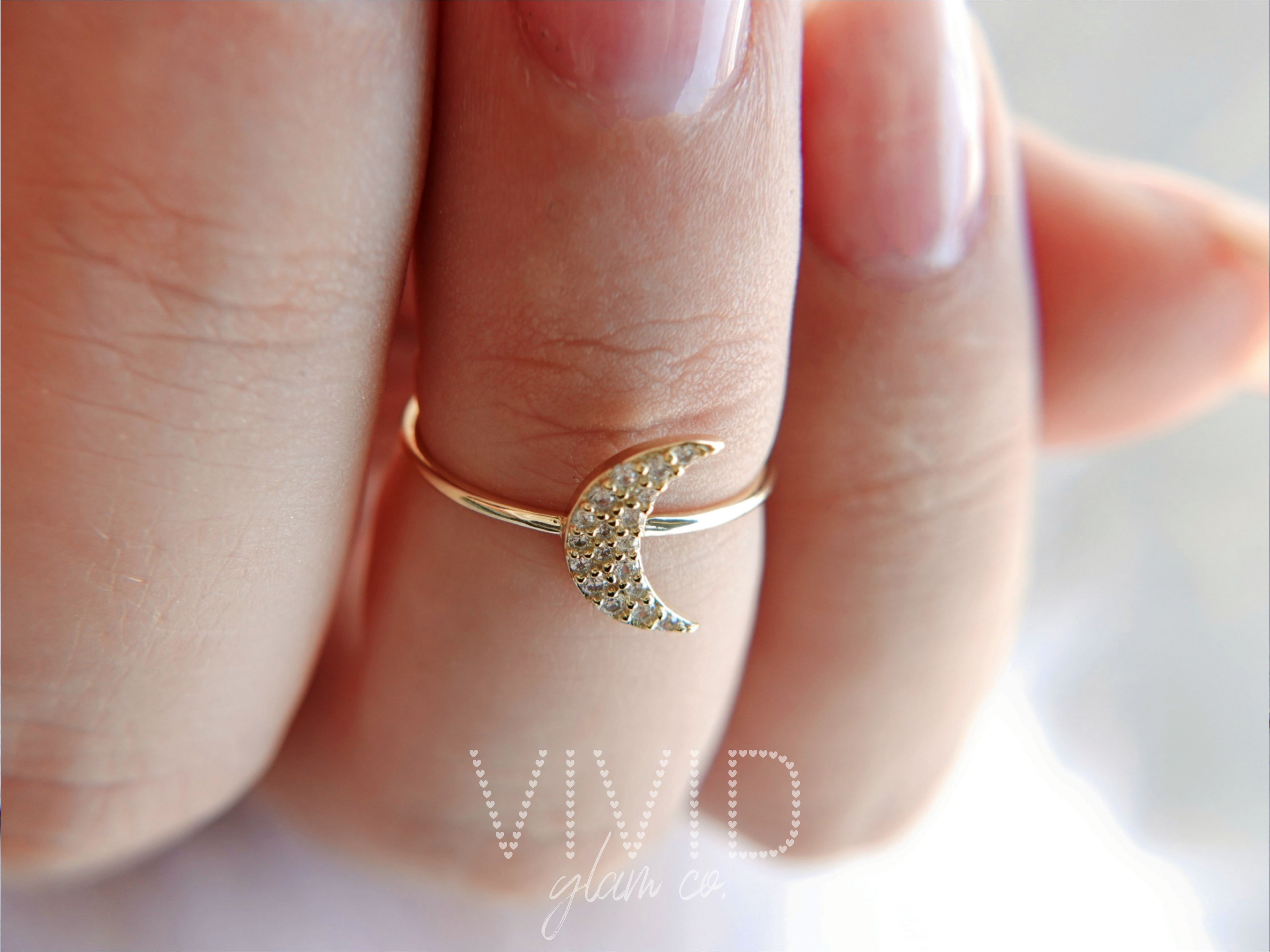 Crescent Moon Ring (925)