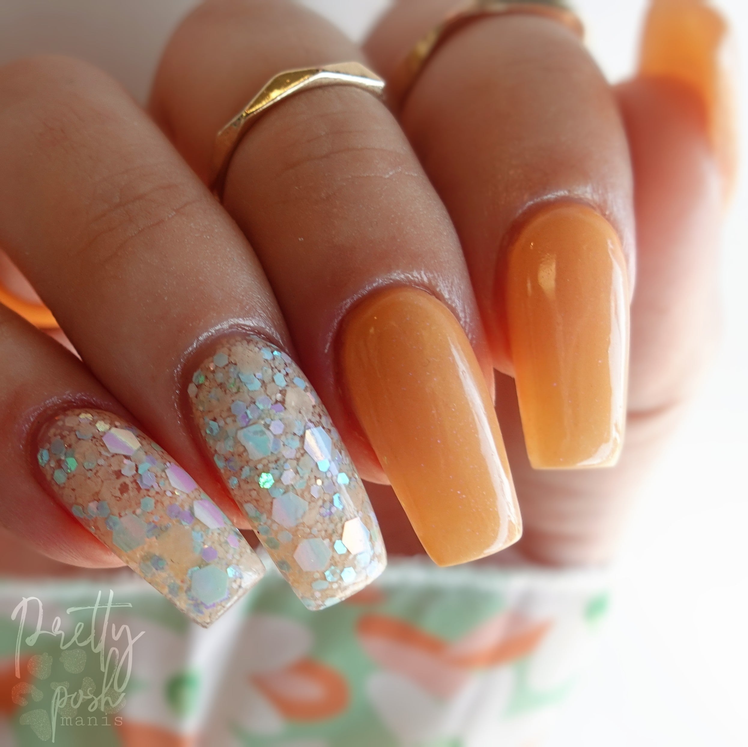Marigolds - Shimmer Dip Powder