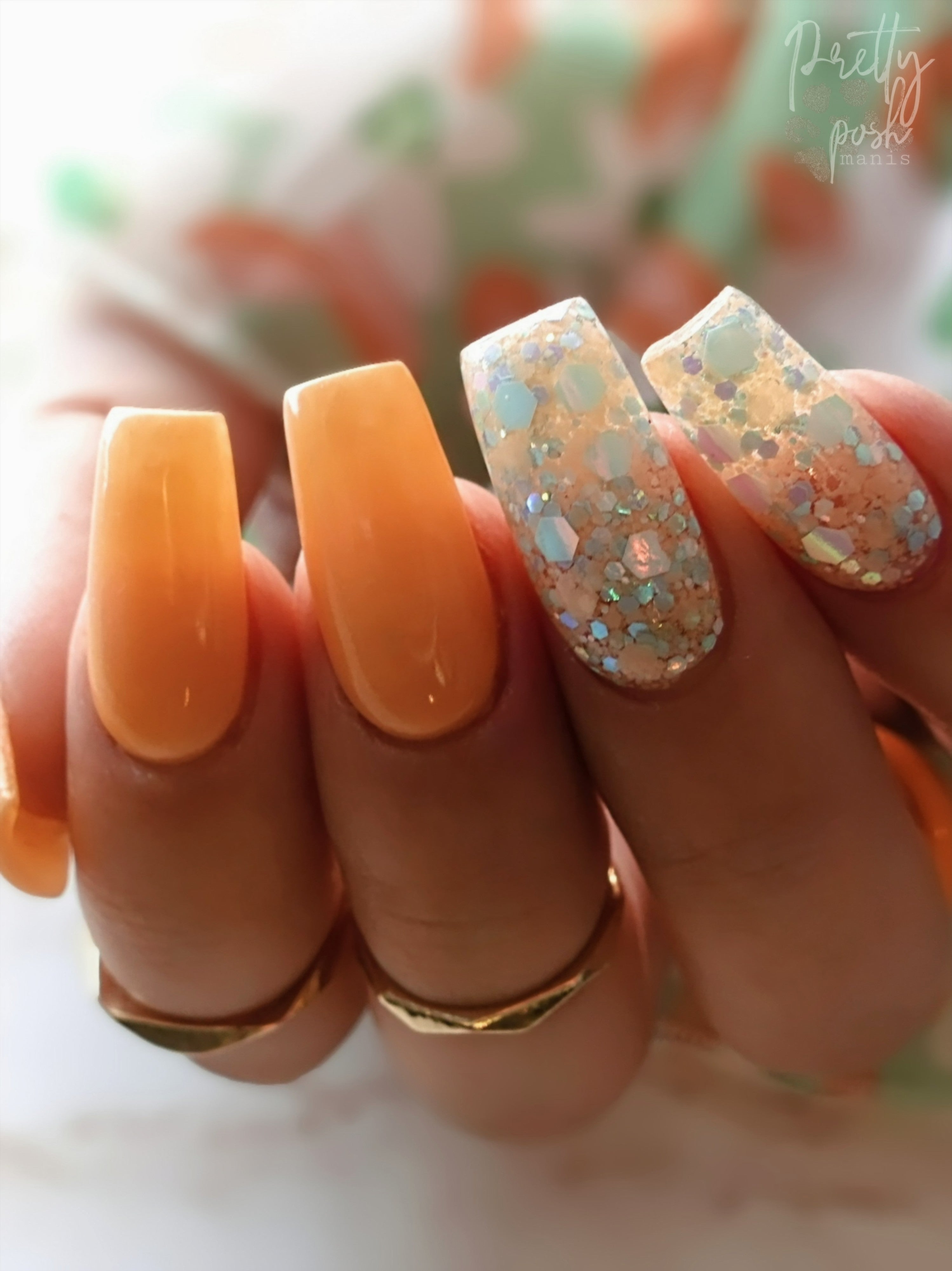 Marigolds - Shimmer Dip Powder