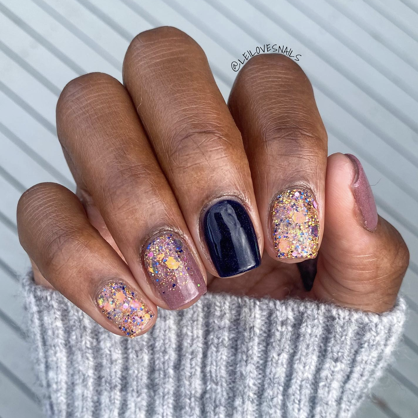Festive - Glitter Dip Powder