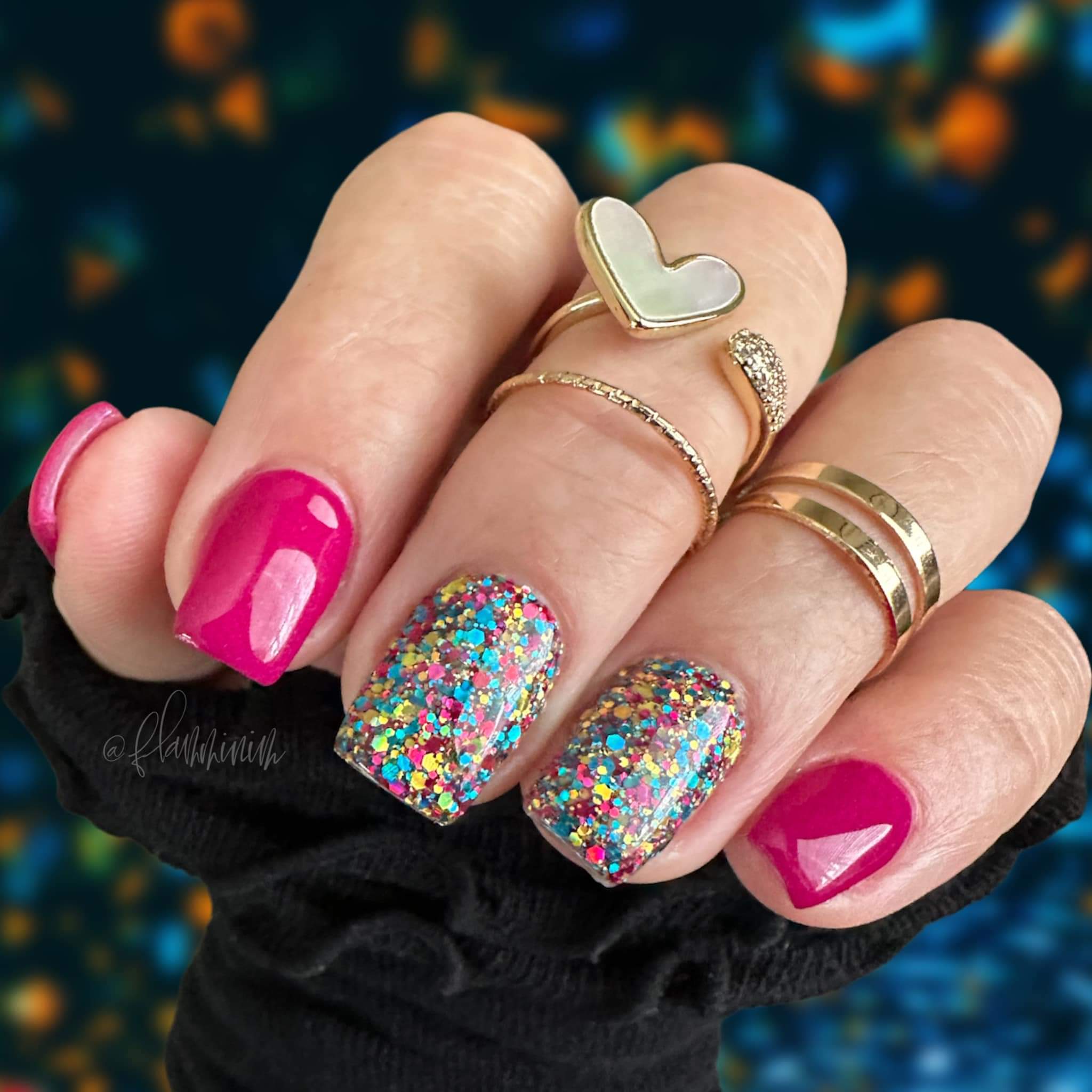 Kiss This - Shimmer Dip Powder