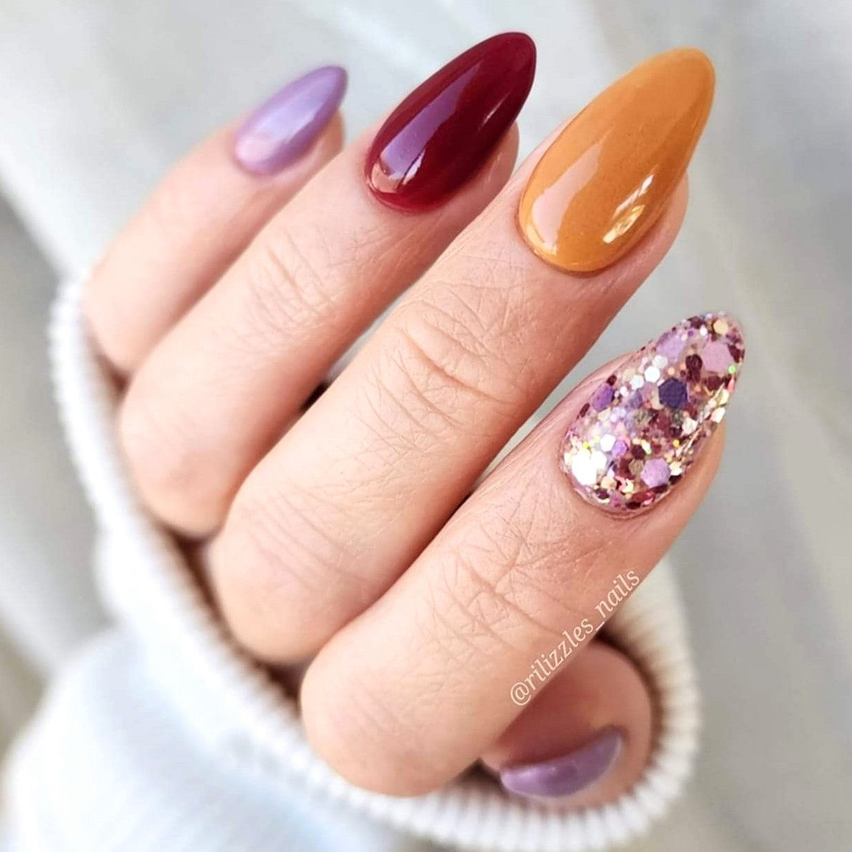 Divine - Glitter Dip Powder
