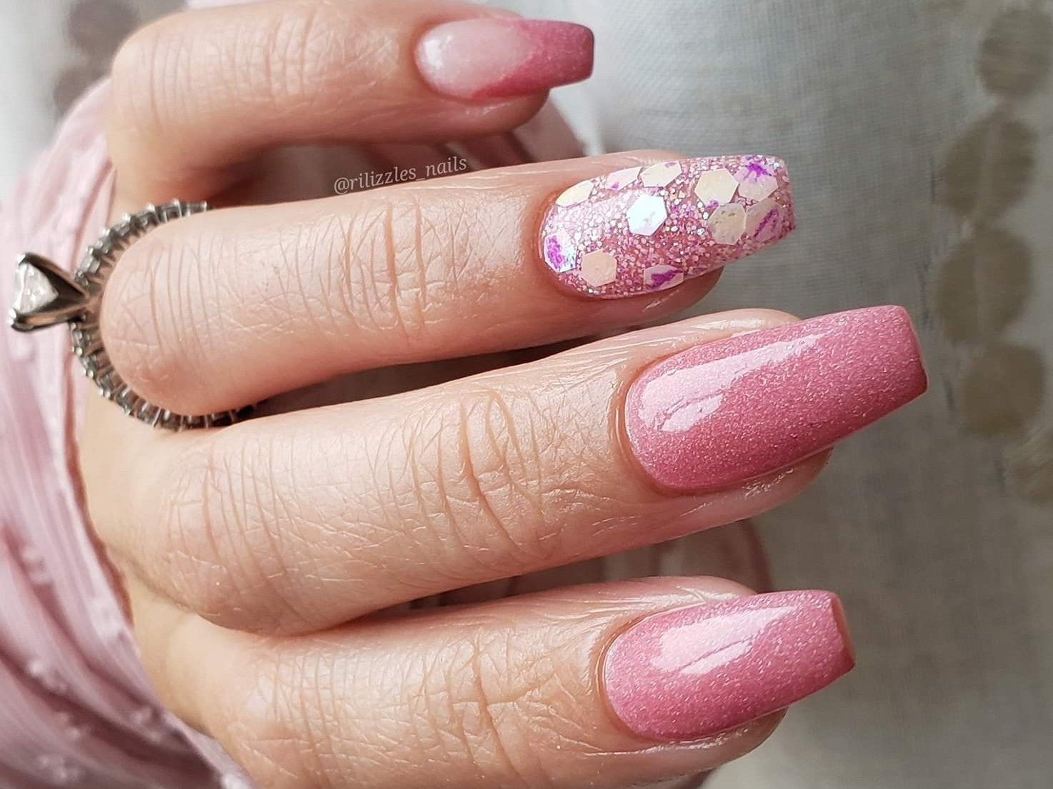 Rose Colored Glasses - Shimmer Dip Powder