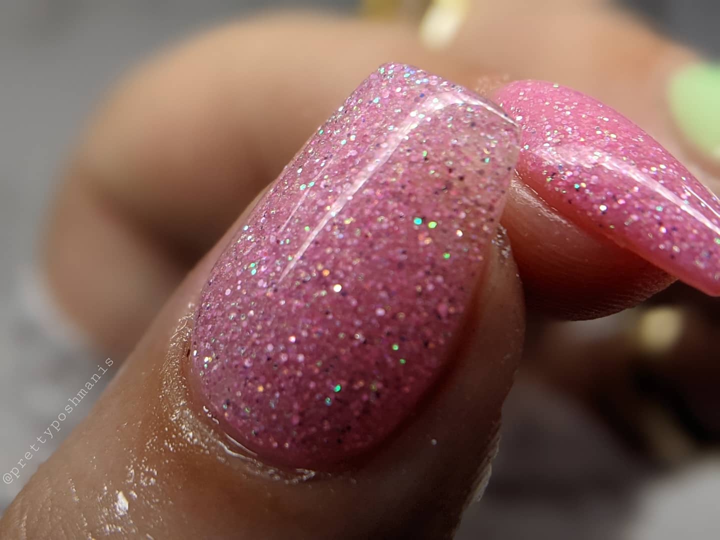 Freeze Queen - Glitter Dip Powder