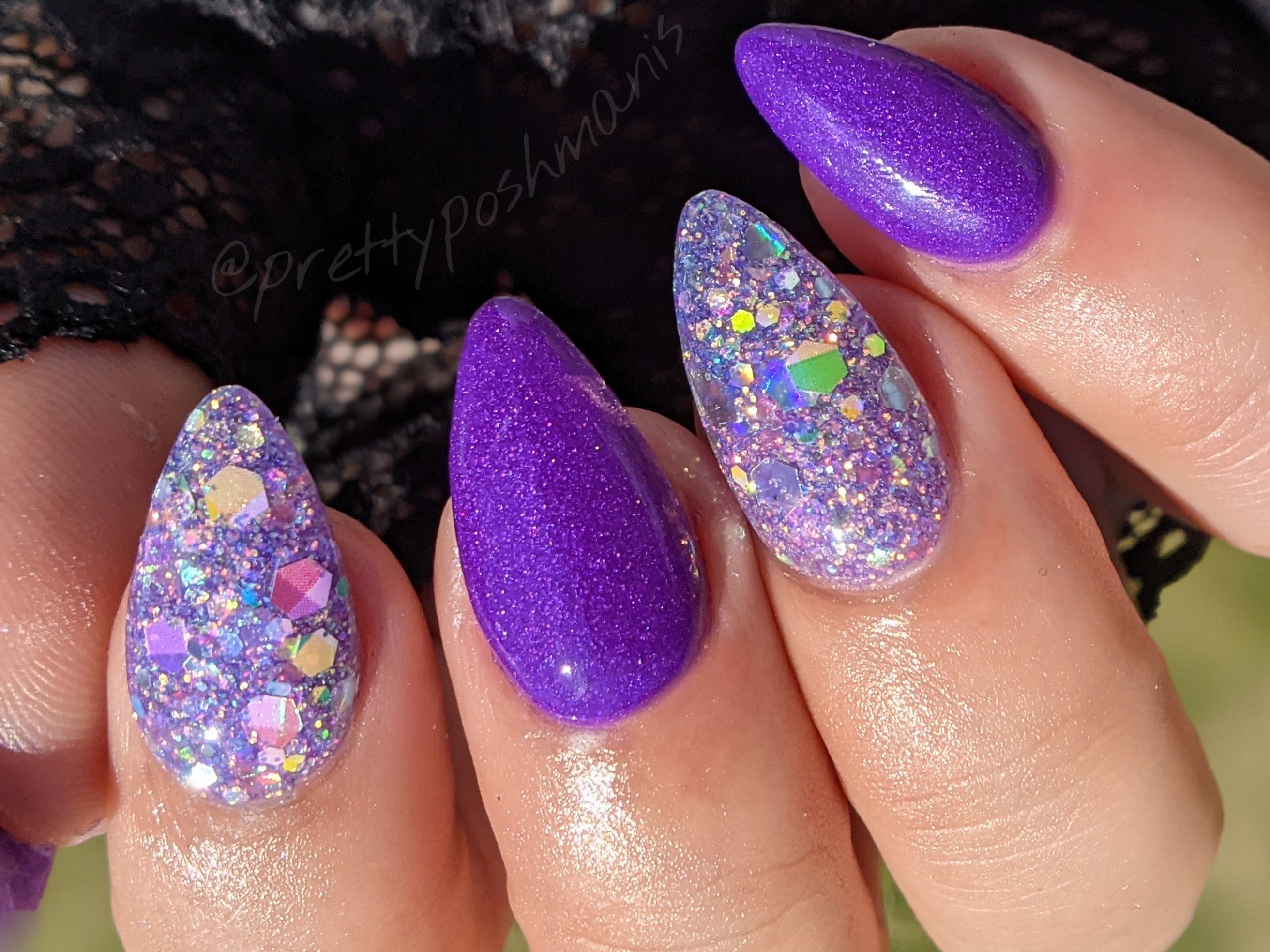 Grapeful - Shimmer Dip Powder