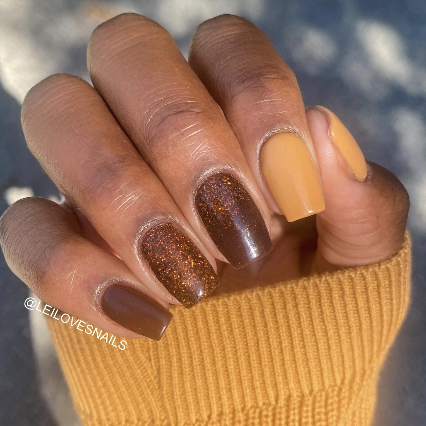 Smitten- Solid Dip Powder