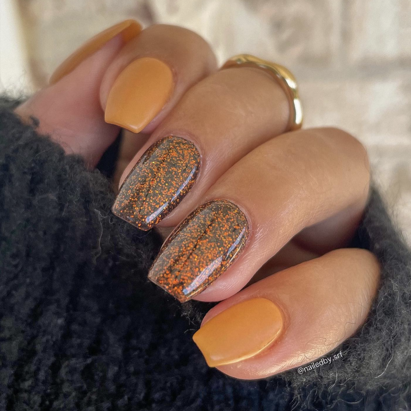 Smitten- Solid Dip Powder